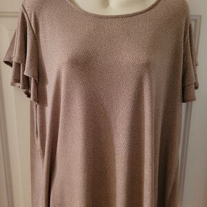 Adrianna Papell Size 1X ruffle short sleeve top